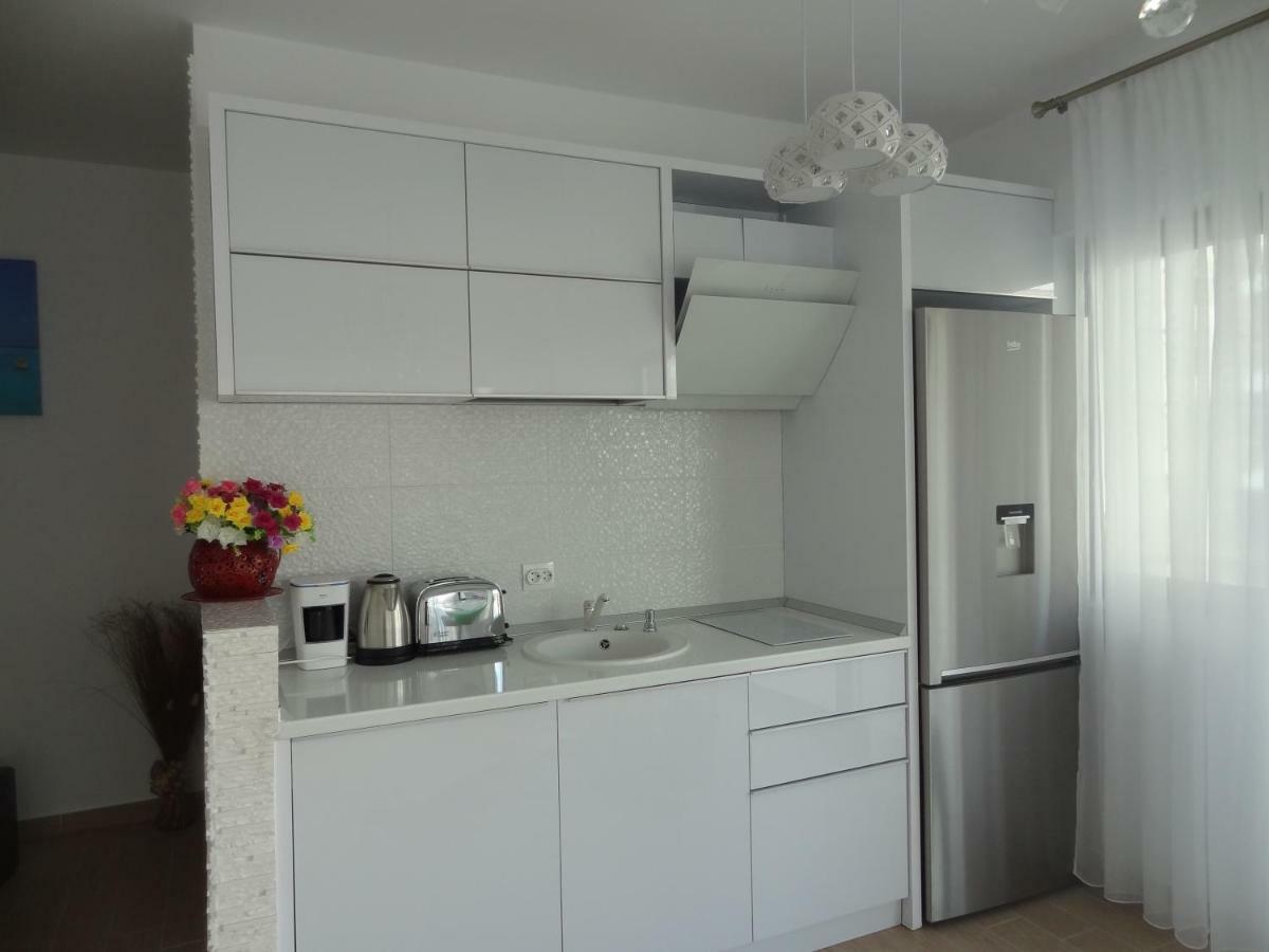 Sophia Residence Мамая Екстериор снимка